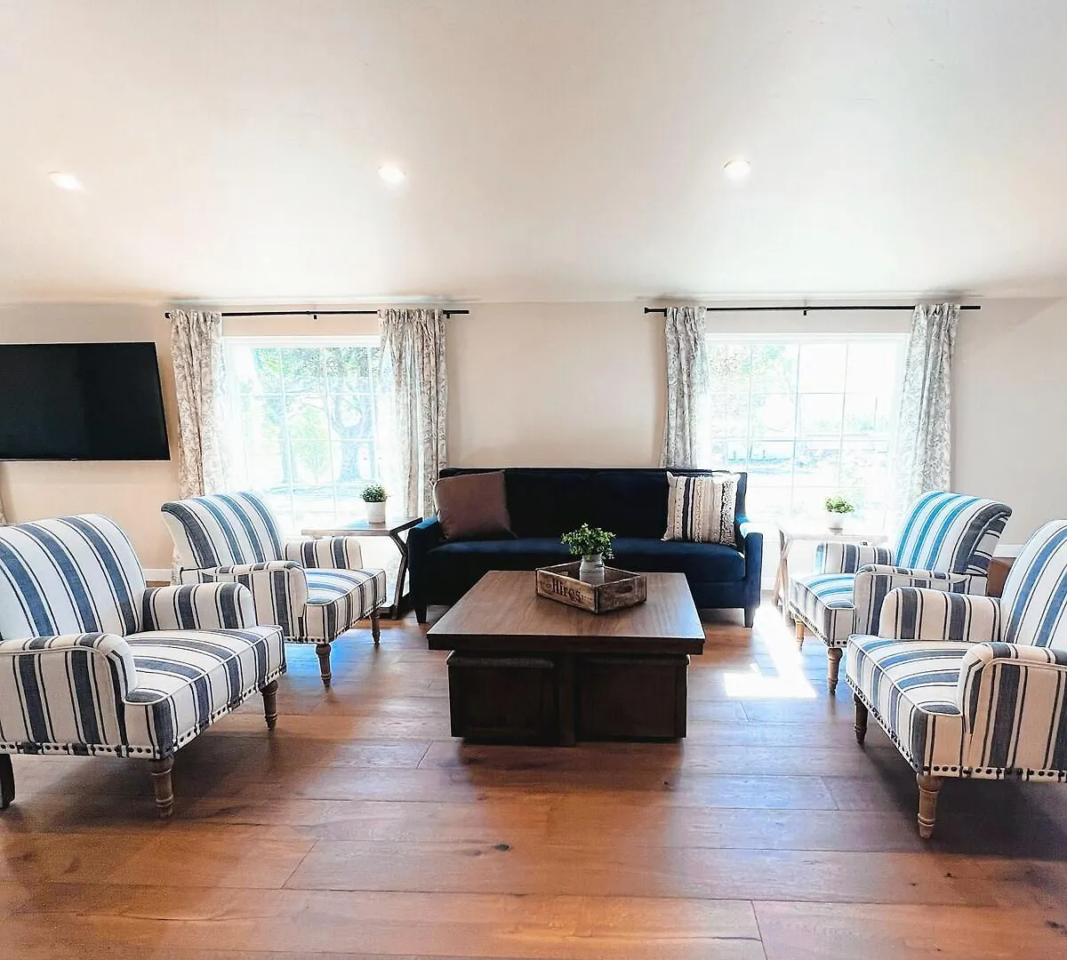 The Ranch House with a Pool Hot Tub and Fire Pit Villa Reno Holiday home